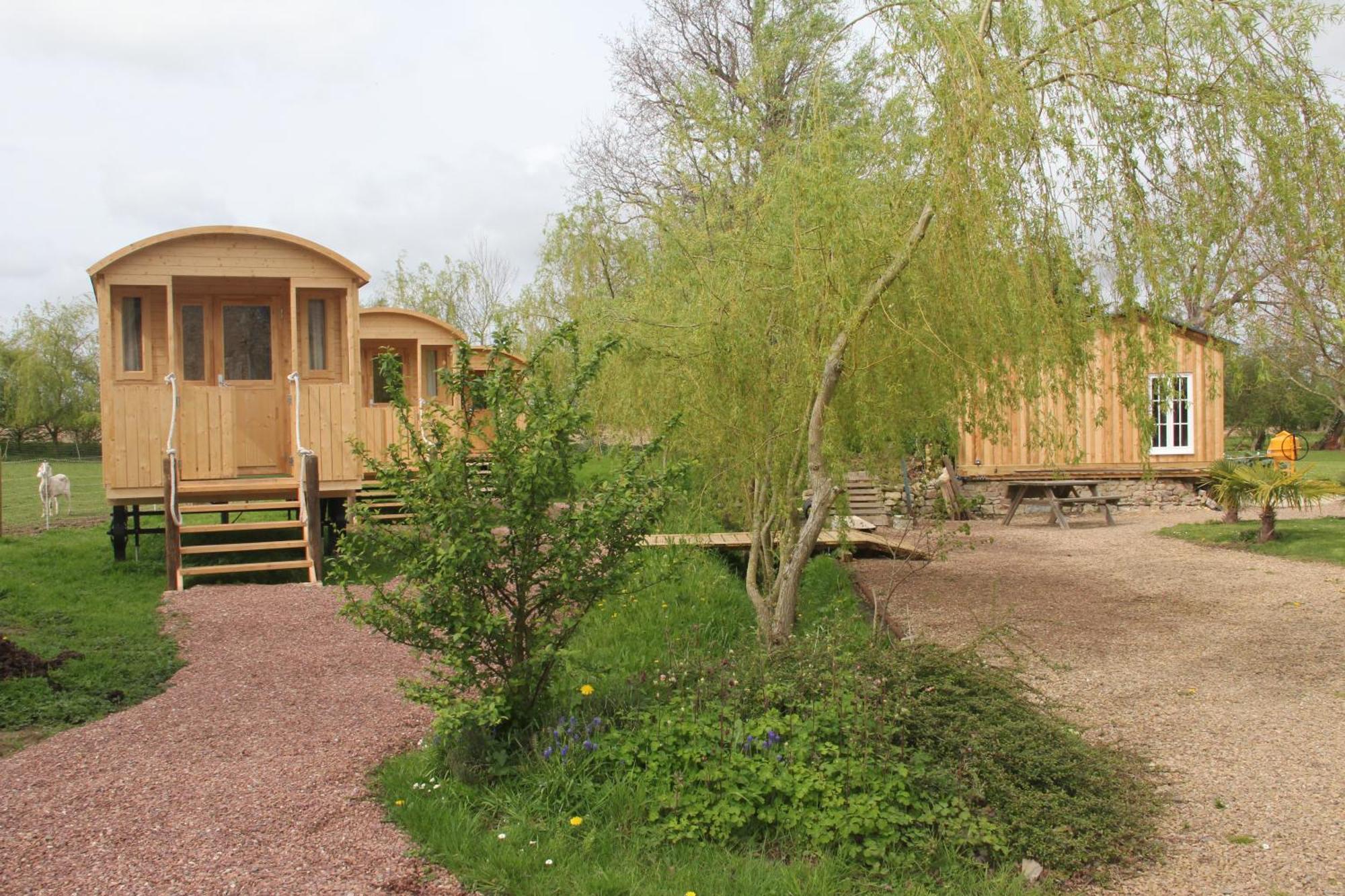 Logis Du Grand Pin Lejlighed Saint-Martin-des-Entrées Eksteriør billede