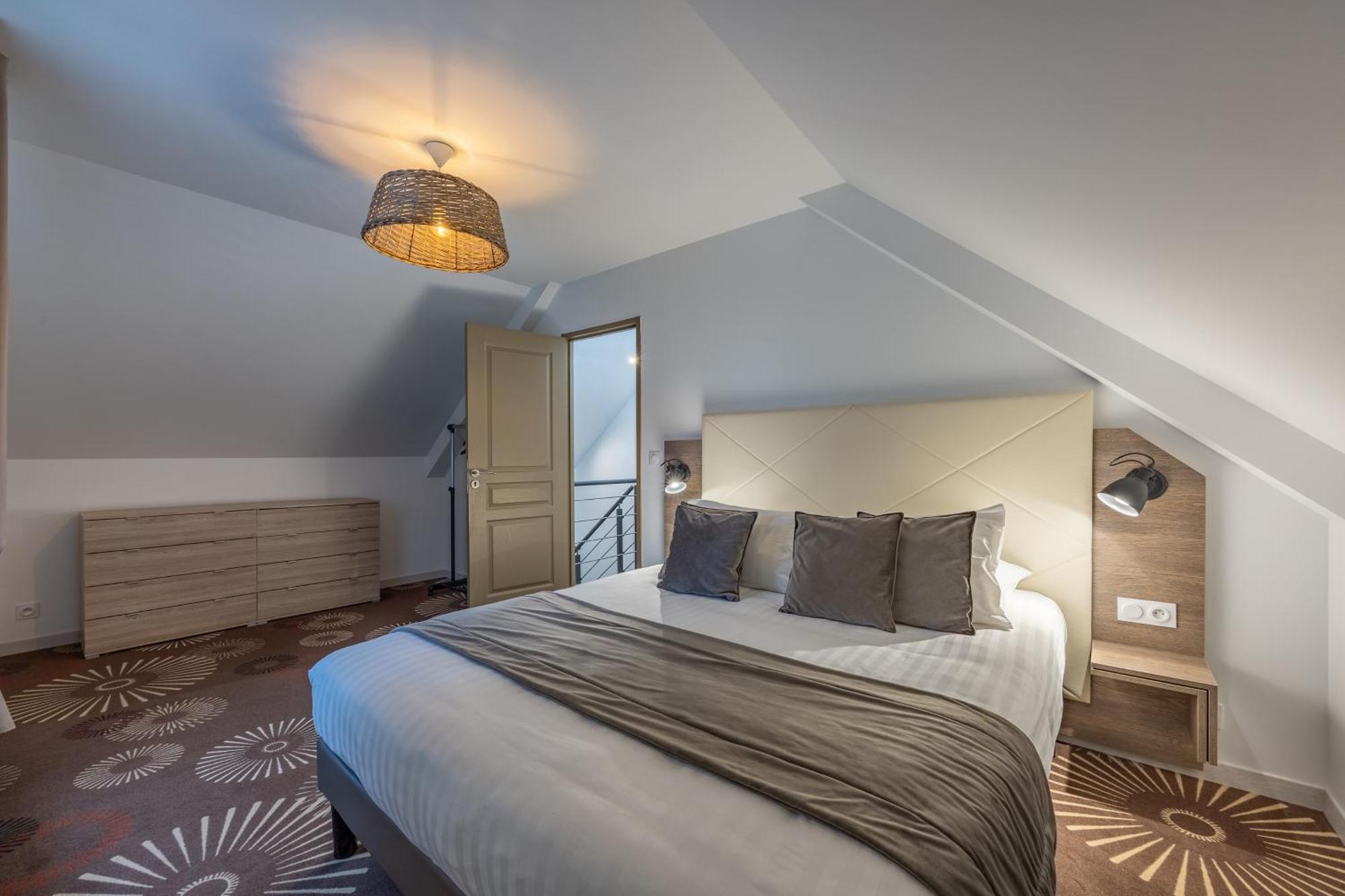 Logis Du Grand Pin Lejlighed Saint-Martin-des-Entrées Eksteriør billede
